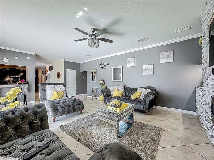 Image No.23-5 Bed Property for sale