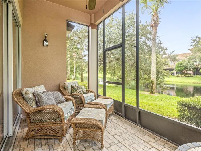 Image No.2-3 Bed Townhouse for sale