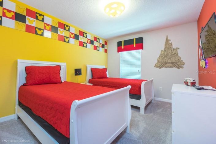 Image No.32-5 Bed Townhouse for sale