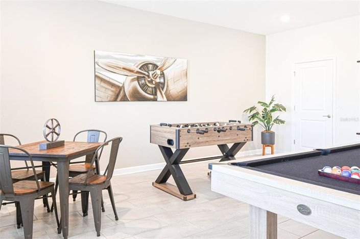 Image No.29-8 Bed Property for sale