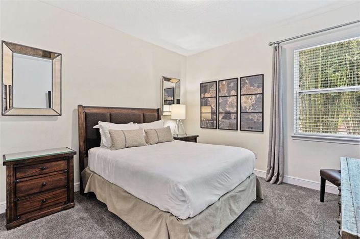 Image No.14-9 Bed Property for sale