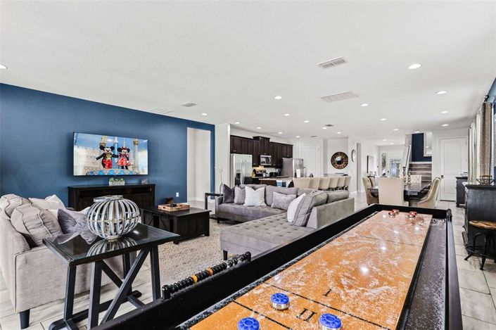 Image No.21-9 Bed Property for sale