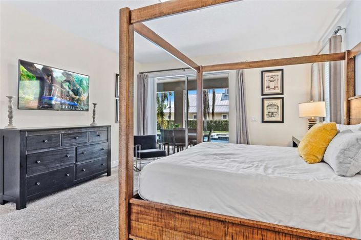 Image No.23-9 Bed Property for sale