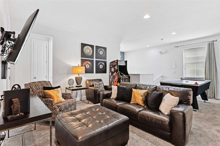 Image No.29-9 Bed Property for sale