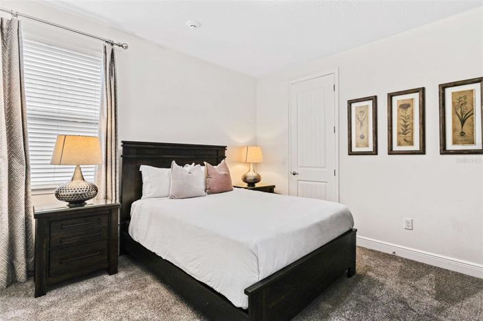 Image No.31-9 Bed Property for sale