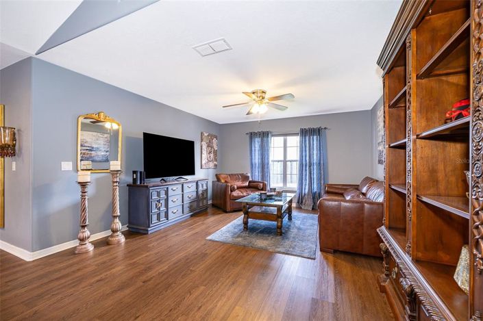 Image No.13-5 Bed Property for sale