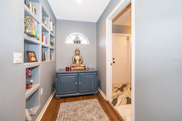 Image No.28-5 Bed Property for sale