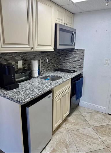 Image No.4-1 Bed Property for sale