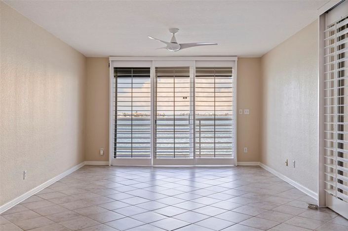 Image No.18-2 Bed Property for sale