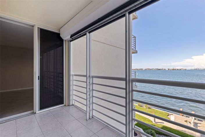 Image No.22-2 Bed Property for sale