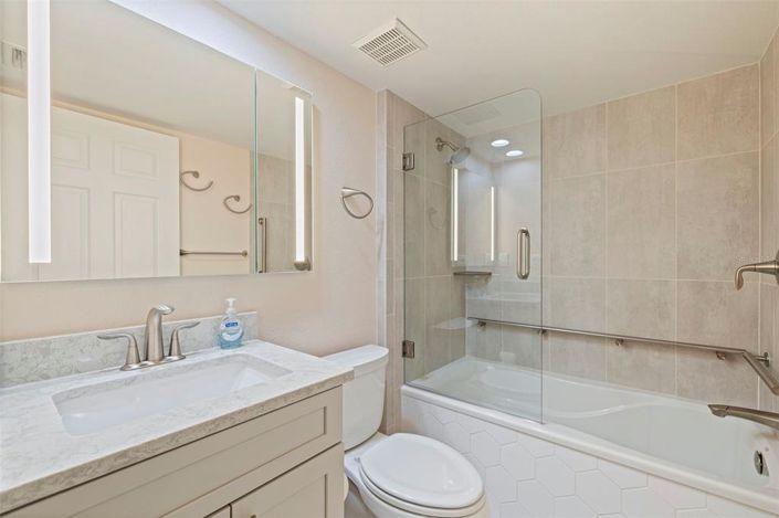 Image No.31-2 Bed Property for sale