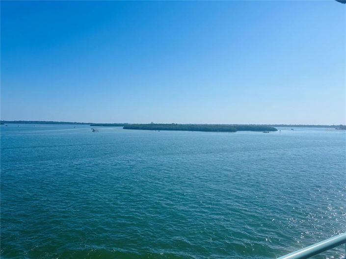 Image No.13-3 Bed Property for sale