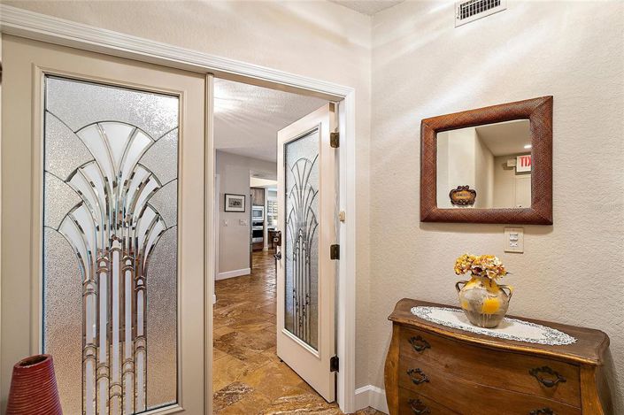 Image No.1-3 Bed Property for sale