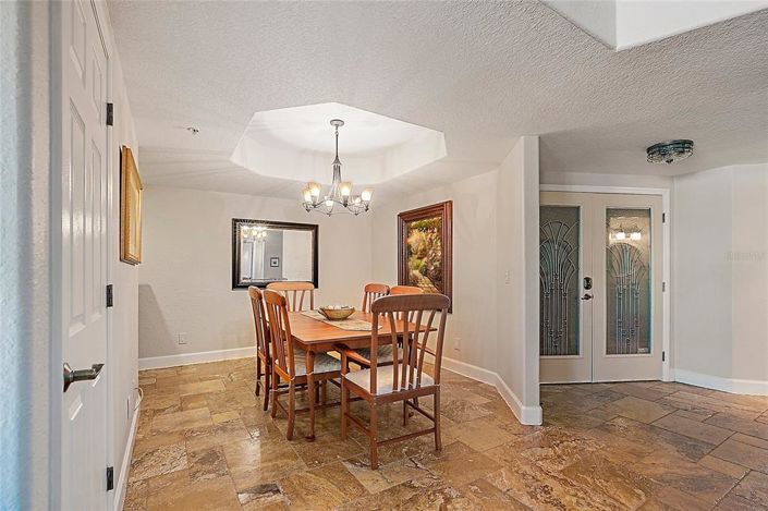 Image No.10-3 Bed Property for sale