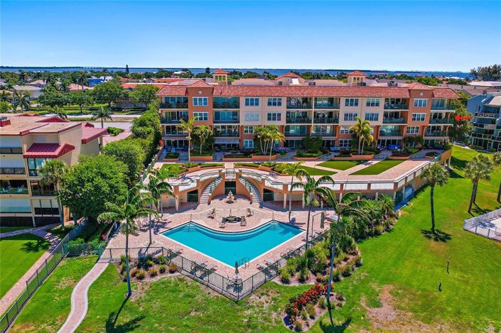 Image No.15-3 Bed Property for sale