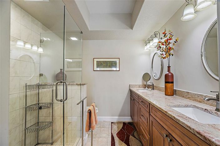 Image No.30-3 Bed Property for sale