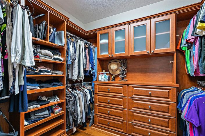 Image No.38-3 Bed Property for sale