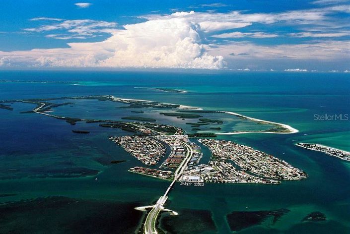 Image No.42-3 Bed Property for sale