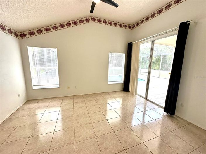 Image No.11-3 Bed Property for sale