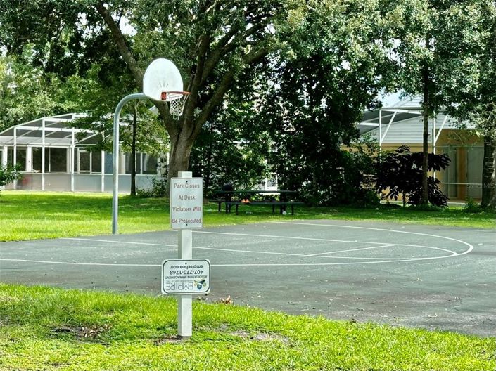 Image No.34-3 Bed Property for sale