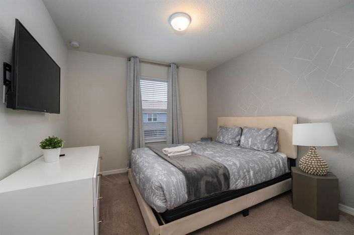 Image No.13-5 Bed Townhouse for sale