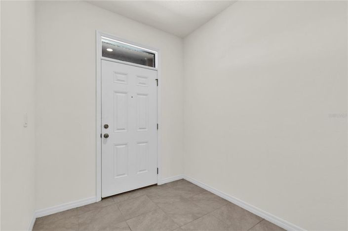 Image No.13-3 Bed Townhouse for sale