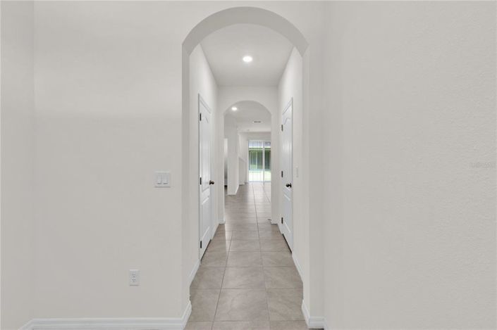 Image No.14-3 Bed Townhouse for sale