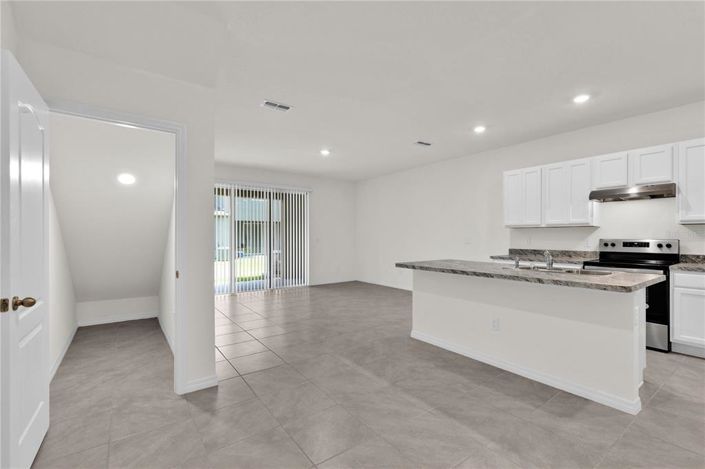 Image No.16-3 Bed Townhouse for sale