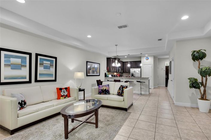 Image No.14-3 Bed Townhouse for sale