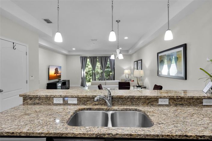 Image No.7-3 Bed Townhouse for sale