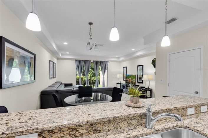 Image No.13-3 Bed Townhouse for sale