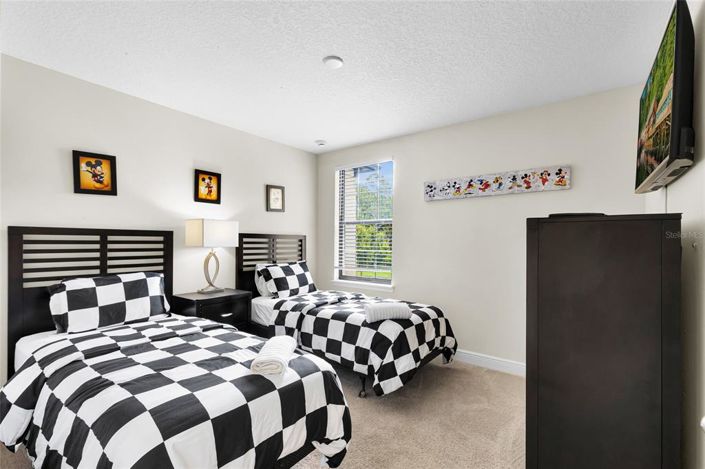 Image No.19-3 Bed Townhouse for sale