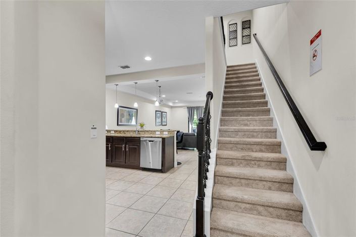 Image No.4-3 Bed Townhouse for sale