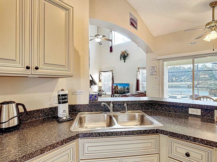 Image No.14-5 Bed Property for sale