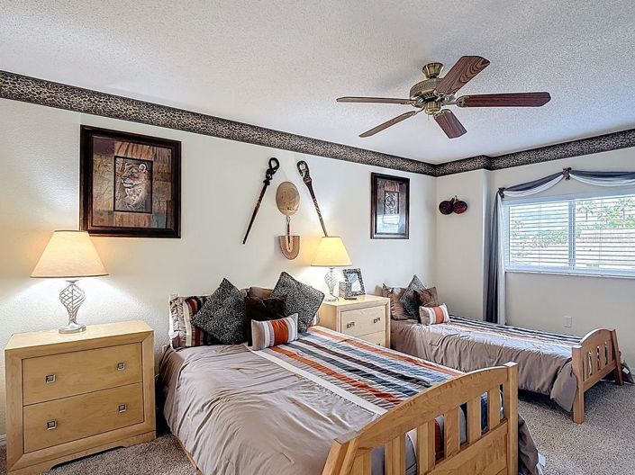 Image No.30-5 Bed Property for sale