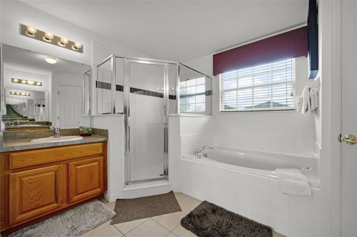 Image No.23-5 Bed Property for sale