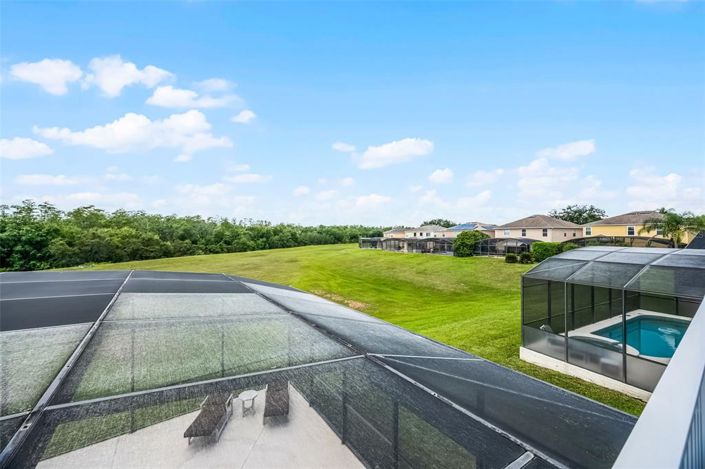 Image No.40-5 Bed Property for sale