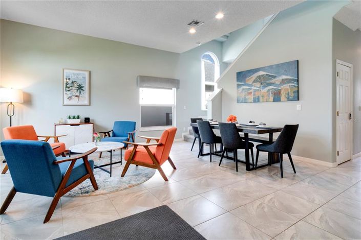 Image No.2-5 Bed Property for sale