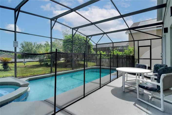 Image No.24-5 Bed Property for sale