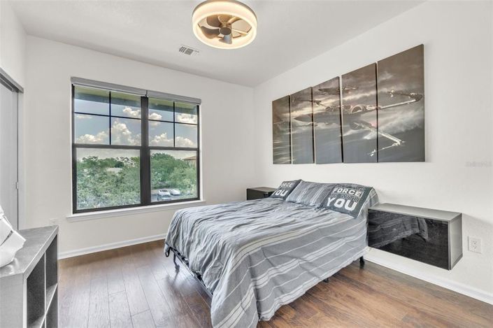 Image No.13-3 Bed Property for sale