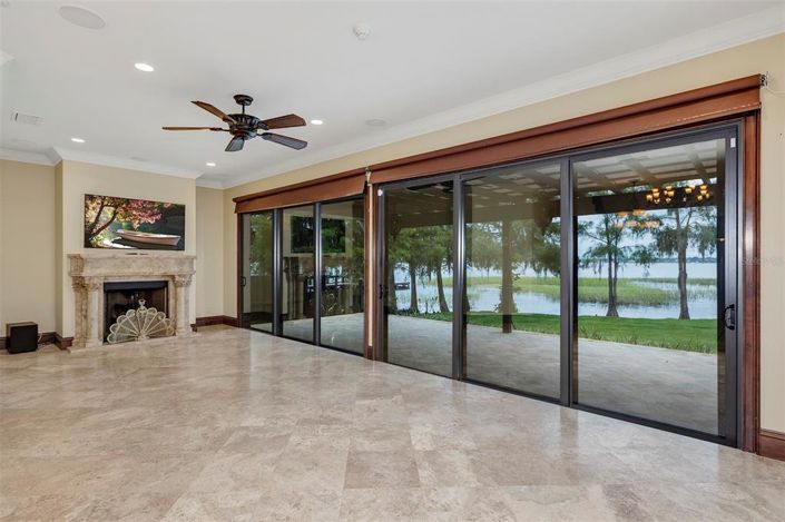 Image No.32-5 Bed Property for sale