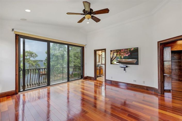 Image No.36-5 Bed Property for sale