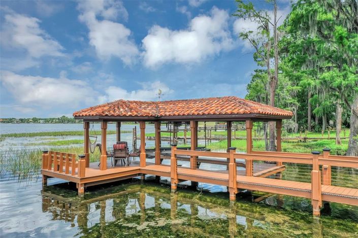 Image No.6-5 Bed Property for sale