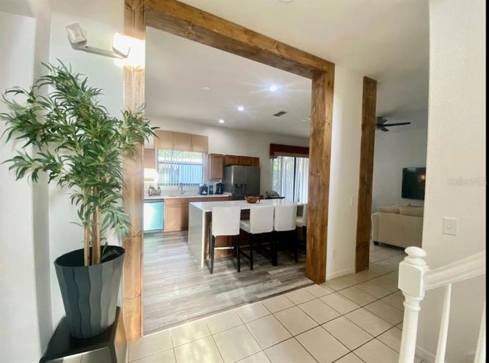 Image No.12-5 Bed Property for sale