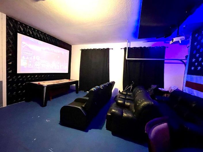 Image No.15-5 Bed Property for sale