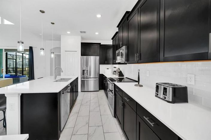 Image No.26-5 Bed Property for sale