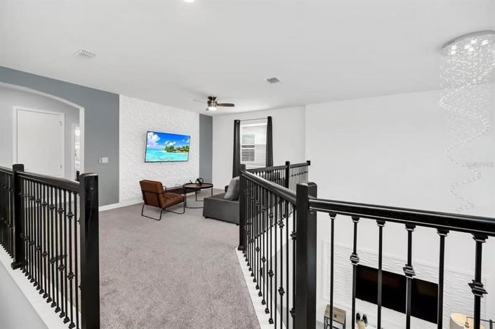 Image No.30-5 Bed Property for sale