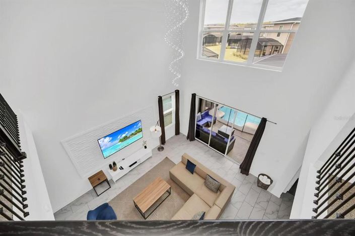 Image No.58-5 Bed Property for sale