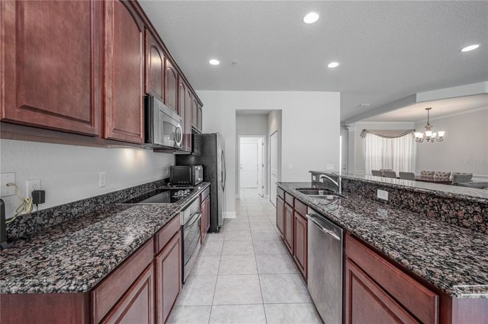 Image No.14-3 Bed Townhouse for sale