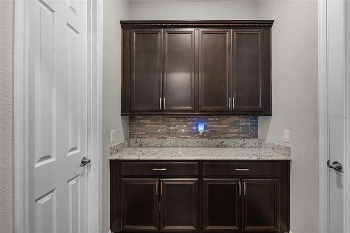 Image No.21-5 Bed Property for sale